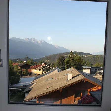 Suite Mutters Innsbruck Buitenkant foto